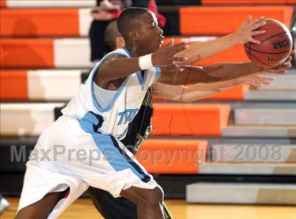 Thumbnail 2 in Monterey Trail vs. Burbank photogallery.