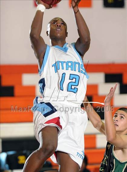 Thumbnail 2 in Monterey Trail vs. Burbank photogallery.