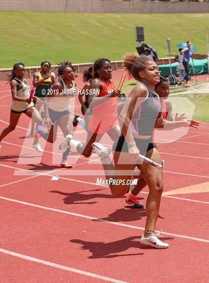 Thumbnail 1 in SCHSL AAAAA State Qualifier (Girls Running Events) photogallery.