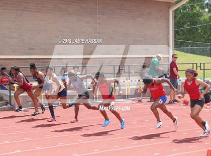 Thumbnail 1 in SCHSL AAAAA State Qualifier (Girls Running Events) photogallery.