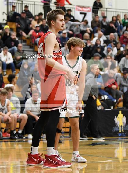 Thumbnail 1 in Tigard vs Lincoln (Les Schwab Invitational) photogallery.
