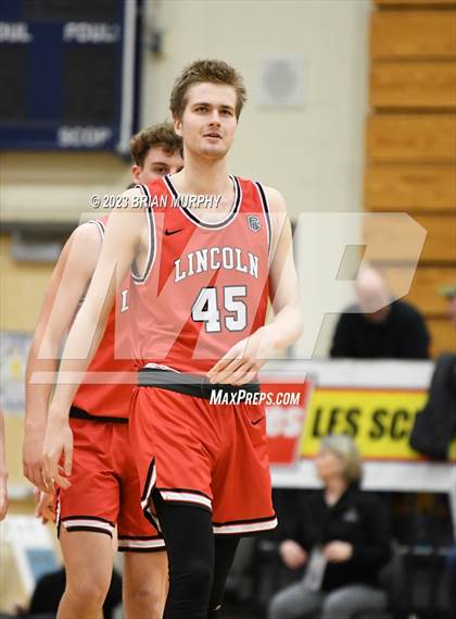 Thumbnail 2 in Tigard vs Lincoln (Les Schwab Invitational) photogallery.