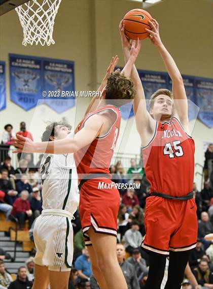 Thumbnail 2 in Tigard vs Lincoln (Les Schwab Invitational) photogallery.