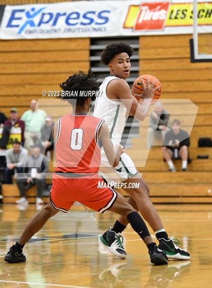 Thumbnail 2 in Tigard vs Lincoln (Les Schwab Invitational) photogallery.