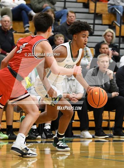 Thumbnail 3 in Tigard vs Lincoln (Les Schwab Invitational) photogallery.