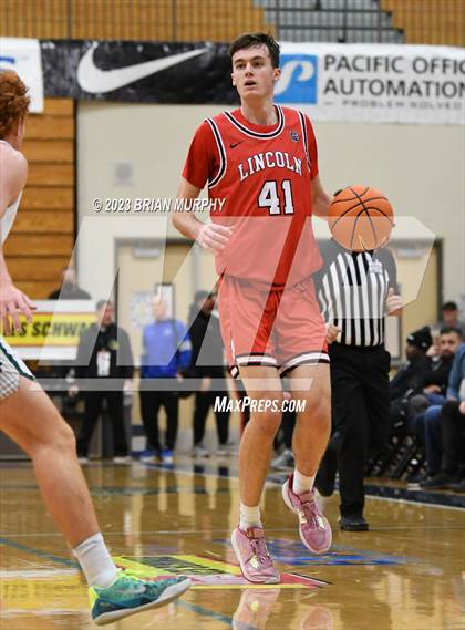 Thumbnail 1 in Tigard vs Lincoln (Les Schwab Invitational) photogallery.