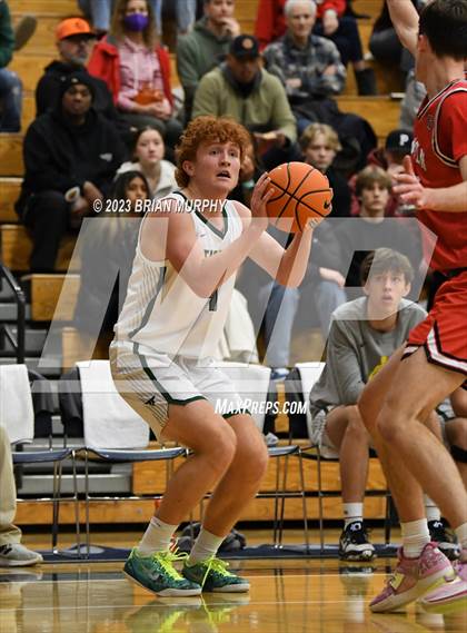 Thumbnail 2 in Tigard vs Lincoln (Les Schwab Invitational) photogallery.