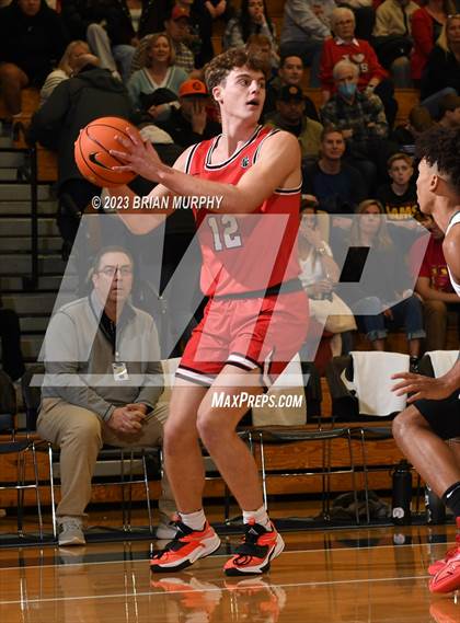Thumbnail 2 in Tigard vs Lincoln (Les Schwab Invitational) photogallery.
