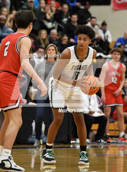 Thumbnail 3 in Tigard vs Lincoln (Les Schwab Invitational) photogallery.