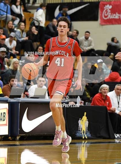 Thumbnail 2 in Tigard vs Lincoln (Les Schwab Invitational) photogallery.