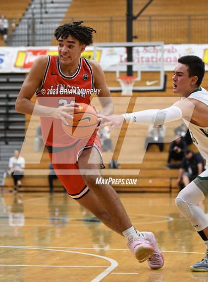 Thumbnail 1 in Tigard vs Lincoln (Les Schwab Invitational) photogallery.