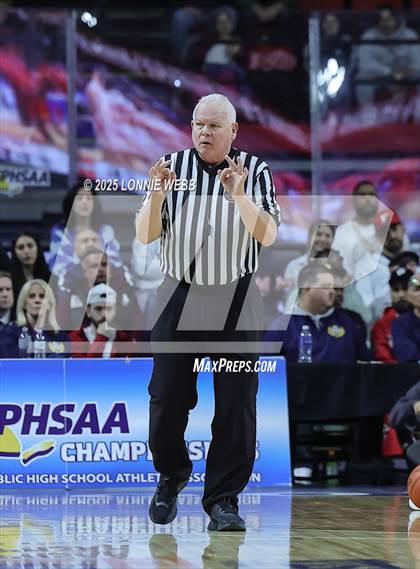 Thumbnail 3 in Binghamton vs. Niskayuna (NYSPHSAA Class AA Final) photogallery.
