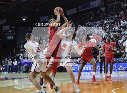 Thumbnail 3 in Binghamton vs. Niskayuna (NYSPHSAA Class AA Final) photogallery.