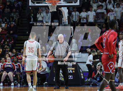 Thumbnail 1 in Binghamton vs. Niskayuna (NYSPHSAA Class AA Final) photogallery.