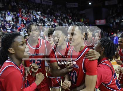 Thumbnail 1 in Binghamton vs. Niskayuna (NYSPHSAA Class AA Final) photogallery.
