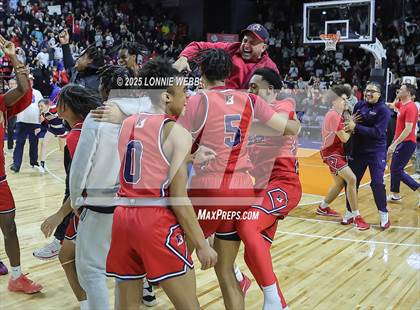 Thumbnail 2 in Binghamton vs. Niskayuna (NYSPHSAA Class AA Final) photogallery.