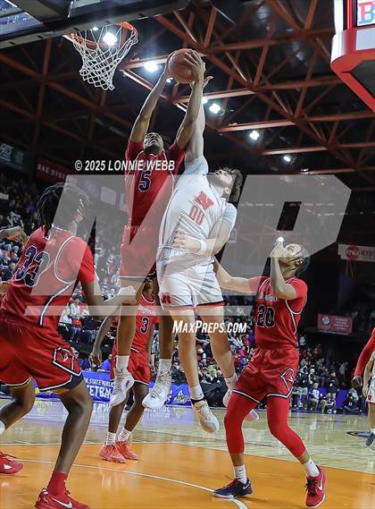 Thumbnail 1 in Binghamton vs. Niskayuna (NYSPHSAA Class AA Final) photogallery.