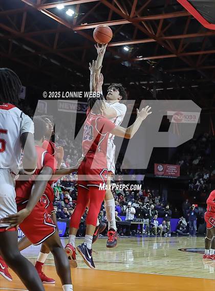 Thumbnail 1 in Binghamton vs. Niskayuna (NYSPHSAA Class AA Final) photogallery.