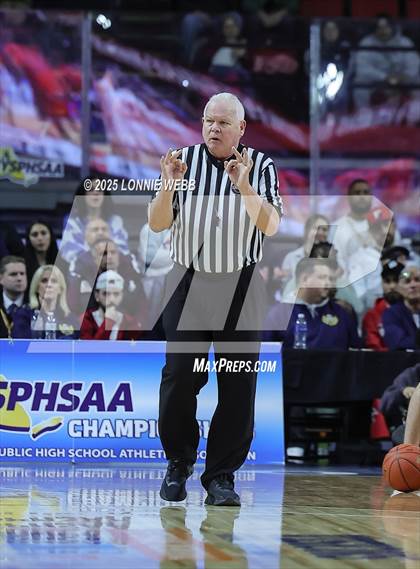 Thumbnail 1 in Binghamton vs. Niskayuna (NYSPHSAA Class AA Final) photogallery.