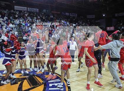 Thumbnail 3 in Binghamton vs. Niskayuna (NYSPHSAA Class AA Final) photogallery.