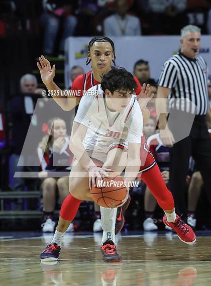 Thumbnail 1 in Binghamton vs. Niskayuna (NYSPHSAA Class AA Final) photogallery.