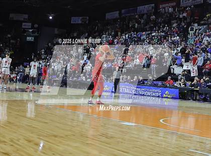Thumbnail 2 in Binghamton vs. Niskayuna (NYSPHSAA Class AA Final) photogallery.