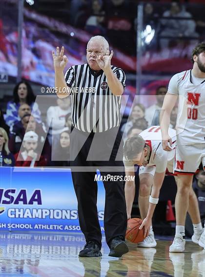 Thumbnail 2 in Binghamton vs. Niskayuna (NYSPHSAA Class AA Final) photogallery.