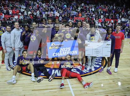 Thumbnail 2 in Binghamton vs. Niskayuna (NYSPHSAA Class AA Final) photogallery.