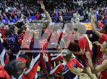 Thumbnail 3 in Binghamton vs. Niskayuna (NYSPHSAA Class AA Final) photogallery.