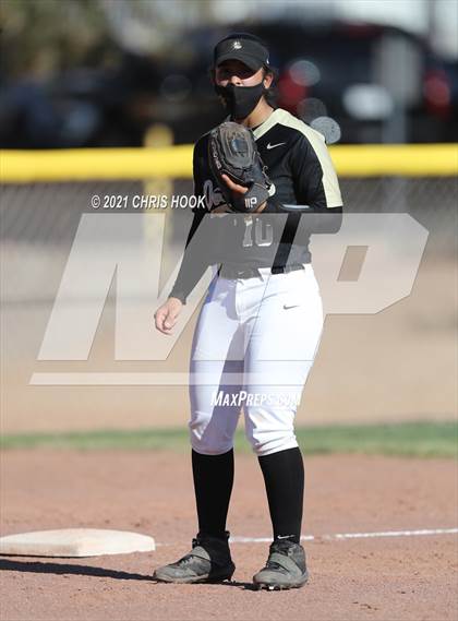 Thumbnail 3 in Douglas @ Sahuarita photogallery.