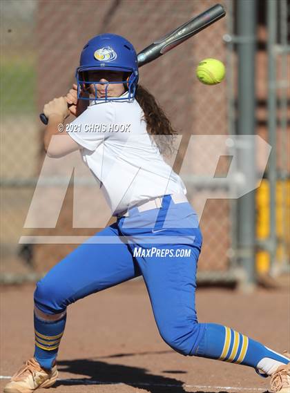 Thumbnail 3 in Douglas @ Sahuarita photogallery.