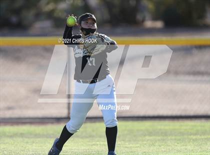 Thumbnail 3 in Douglas @ Sahuarita photogallery.