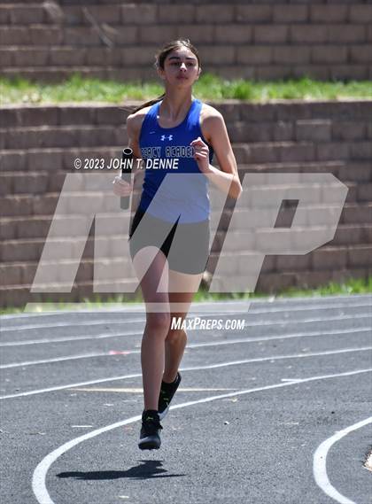 Thumbnail 1 in Peña Relays photogallery.
