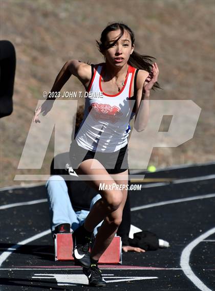 Thumbnail 3 in Peña Relays photogallery.