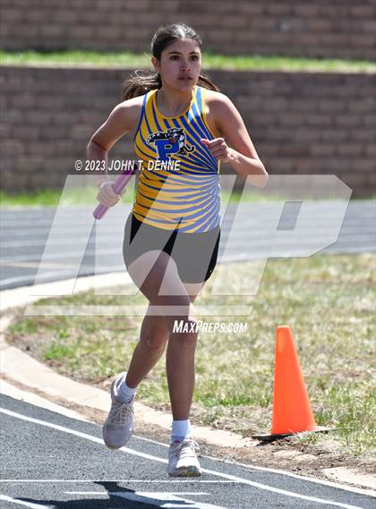 Thumbnail 2 in Peña Relays photogallery.