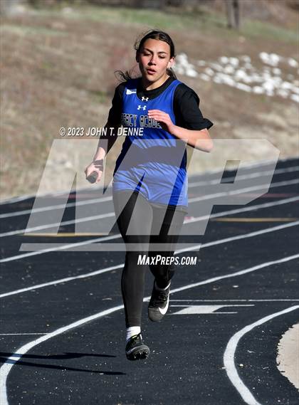 Thumbnail 3 in Peña Relays photogallery.