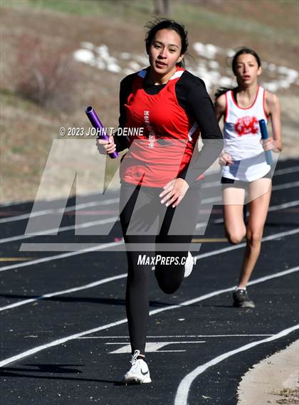 Thumbnail 1 in Peña Relays photogallery.