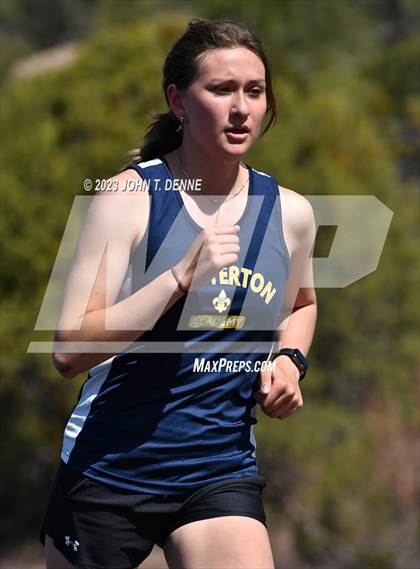 Thumbnail 2 in Peña Relays photogallery.