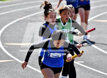 Thumbnail 2 in Peña Relays photogallery.