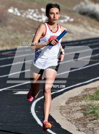 Thumbnail 3 in Peña Relays photogallery.