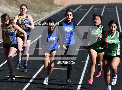 Thumbnail 3 in Peña Relays photogallery.