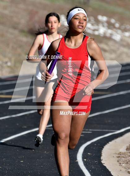 Thumbnail 2 in Peña Relays photogallery.
