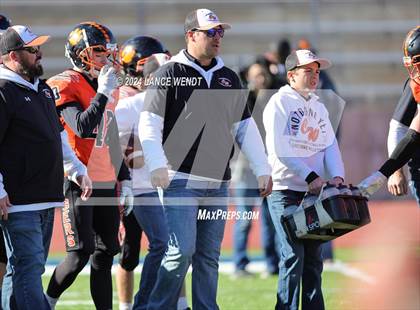 Thumbnail 3 in Stratton vs. Cheyenne Wells (CHSAA 6-Man Final) photogallery.