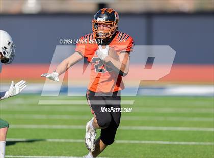 Thumbnail 2 in Stratton vs. Cheyenne Wells (CHSAA 6-Man Final) photogallery.