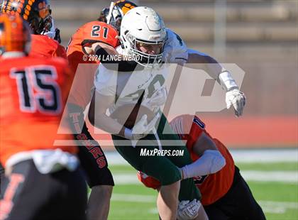 Thumbnail 1 in Stratton vs. Cheyenne Wells (CHSAA 6-Man Final) photogallery.