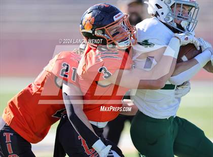 Thumbnail 1 in Stratton vs. Cheyenne Wells (CHSAA 6-Man Final) photogallery.