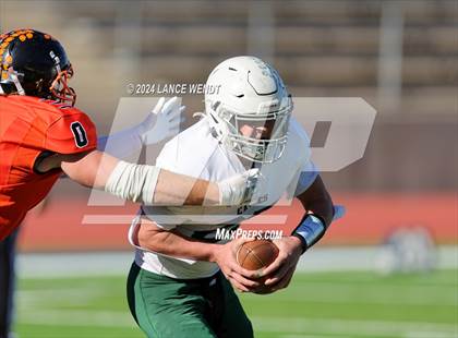 Thumbnail 2 in Stratton vs. Cheyenne Wells (CHSAA 6-Man Final) photogallery.