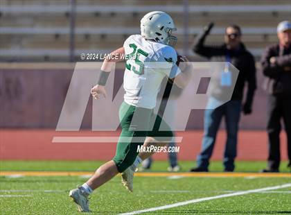 Thumbnail 3 in Stratton vs. Cheyenne Wells (CHSAA 6-Man Final) photogallery.
