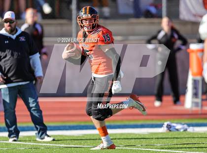 Thumbnail 3 in Stratton vs. Cheyenne Wells (CHSAA 6-Man Final) photogallery.