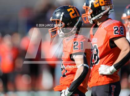 Thumbnail 1 in Stratton vs. Cheyenne Wells (CHSAA 6-Man Final) photogallery.
